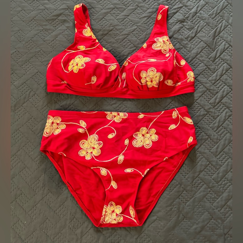 New “Rivage “women’s swimsuit.Size-46,color/red.❤️